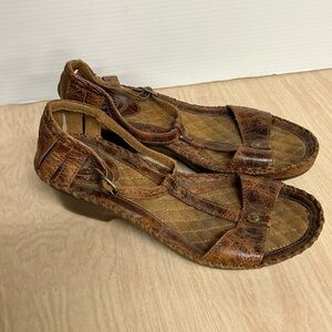 ARIAT SHALIMAR Womens US 10 B Brown Leather T-Strap Wedge Heel Buckle Sandals